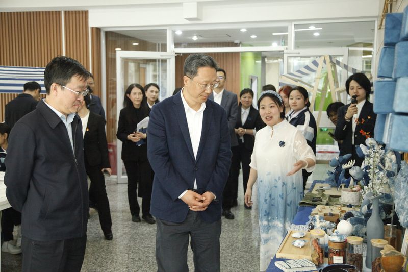 26年接待教育部领导2